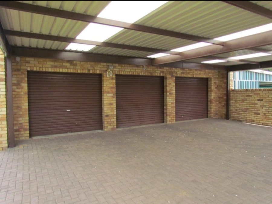 4 Bedroom Property for Sale in Vaalpark Free State